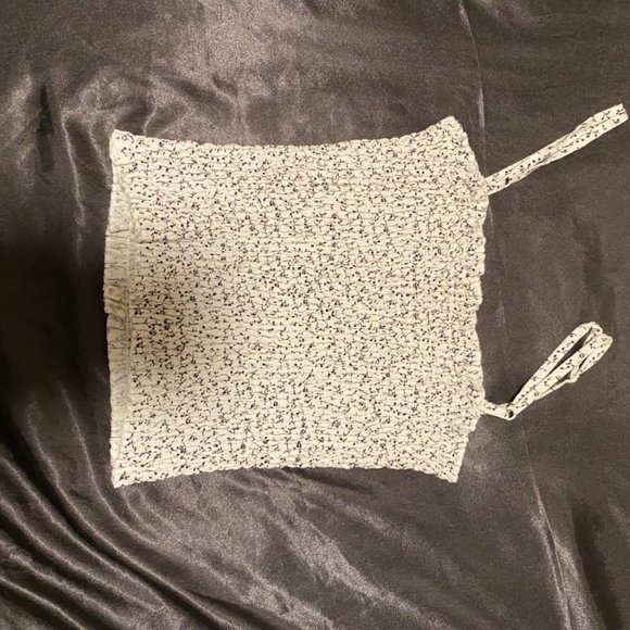 Brandy Melville Black and White Smocked Cami - Picture 3 of 3